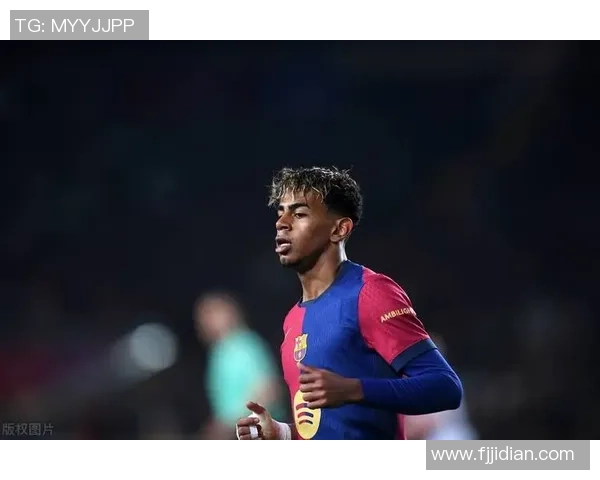 巴萨助教：伯纳乌的气氛对亚马尔或许有点影响，他不容易